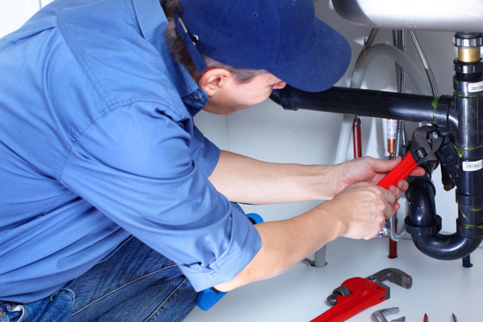 Como saber se o cano de agua esta furado